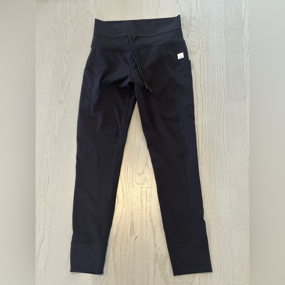 Vuori Daily Pocket Legging - Picture 4 of 8